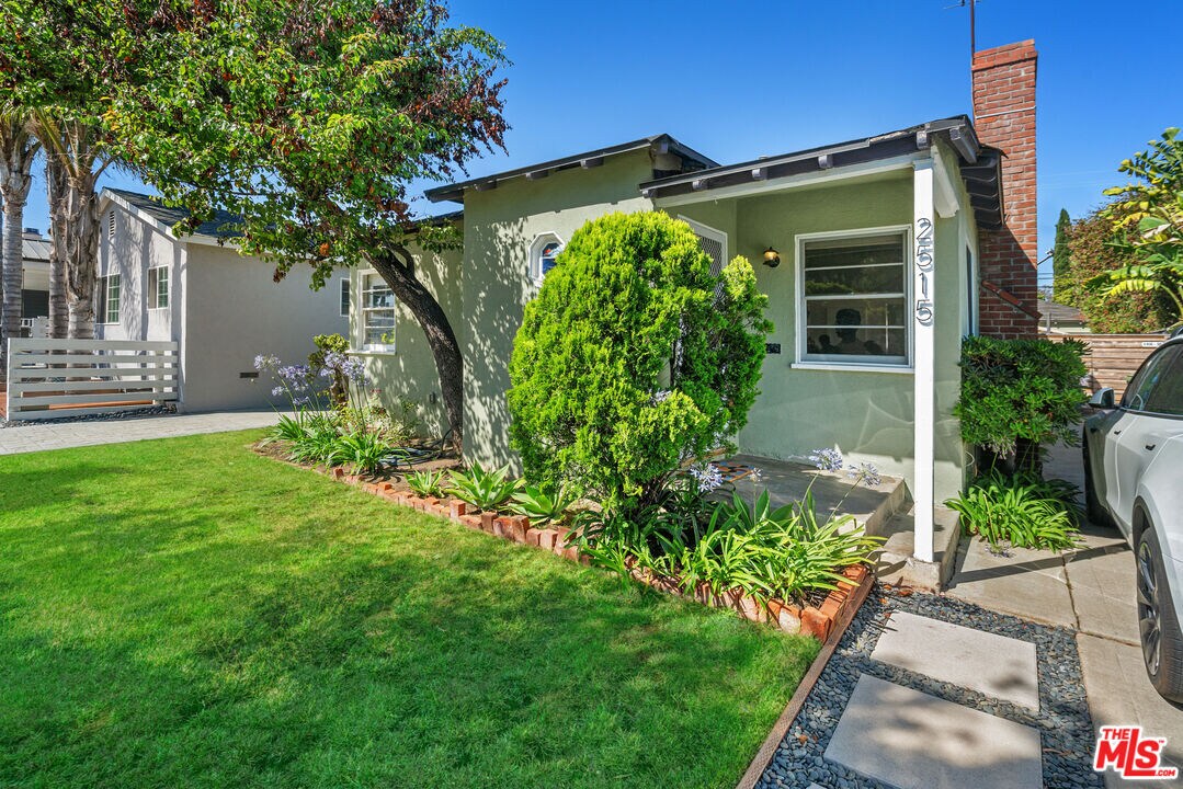 2515 30th St, Santa Monica, CA 90405 House for Rent in Santa Monica