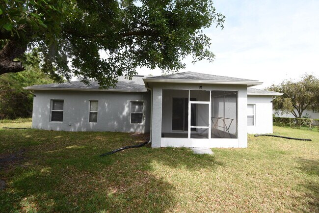 Building Photo - 19 Burnham Ln