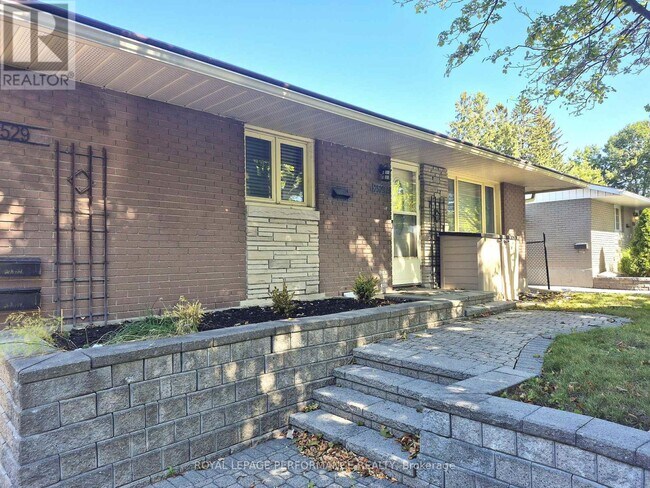 Building Photo - 2529 Roman Ave