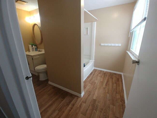 Building Photo - 6518 Ethan Dr
