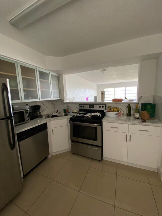 Foto del edificio - 1450 NE 191st St