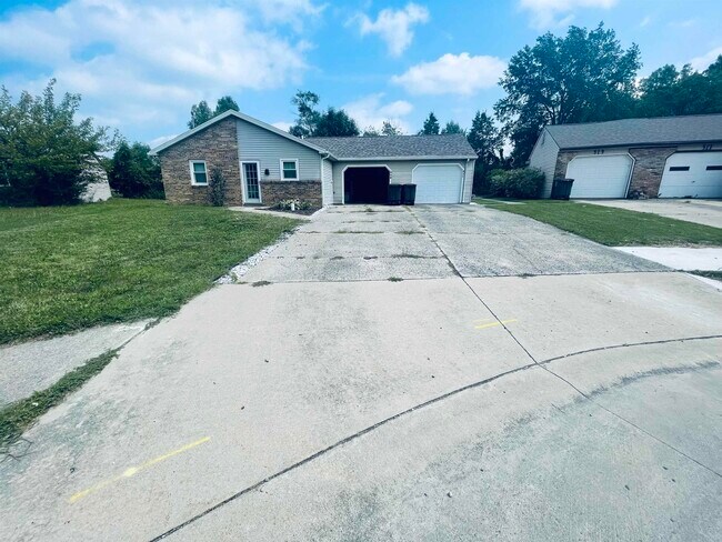 Building Photo - 509 Villa Park Ct