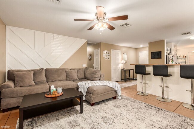 Foto del edificio - 3 br, 2 bath House - 2213 South 65th Drive