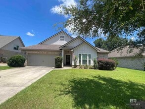 Building Photo - 253 Hawthorne Cir