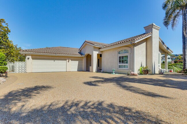 Building Photo - 1831 Samoa Way