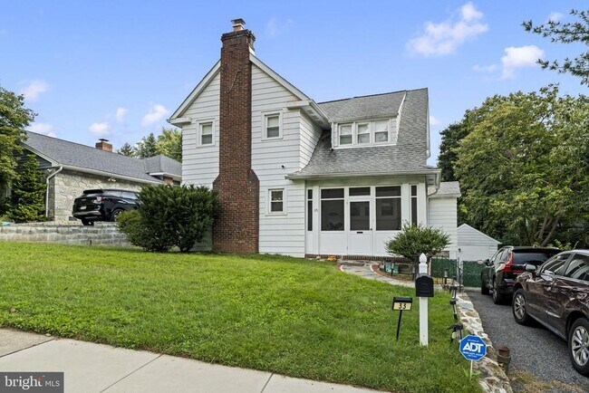 Foto del edificio - 33 Rosedale Rd