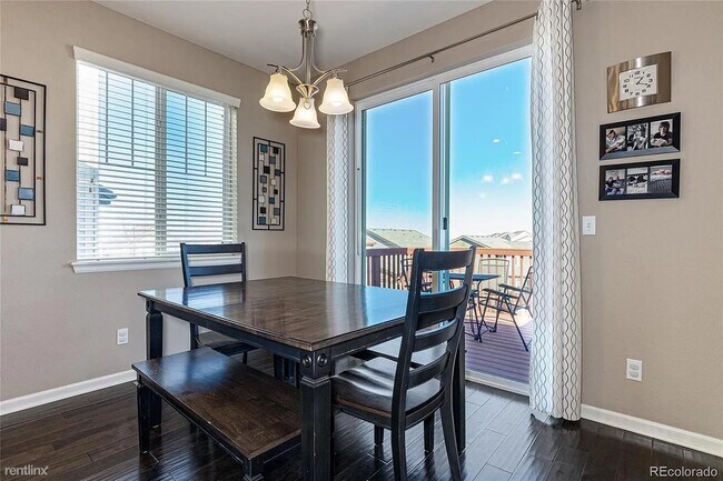Foto del edificio - 5 br, 3 bath House - 13716 Worthington Place