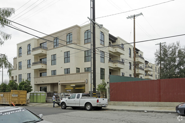 Building Photo - The Balboa