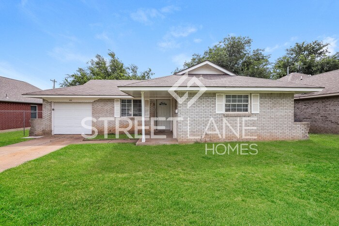Primary Photo - Charming Three Bedroom, One and Half Bath ...