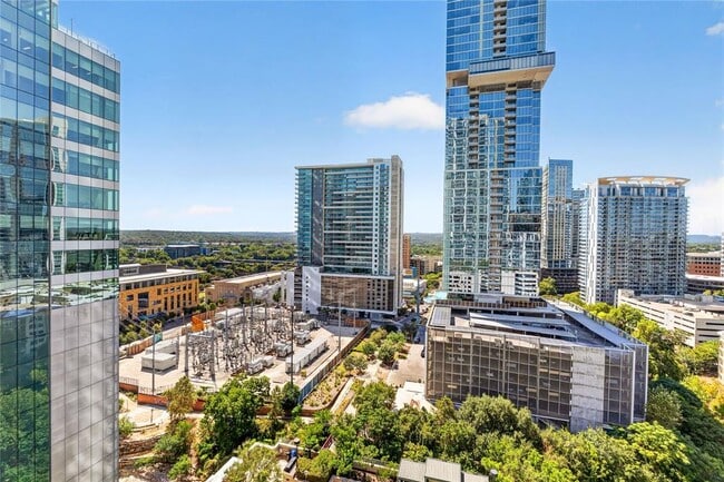 Building Photo - 360 Nueces St