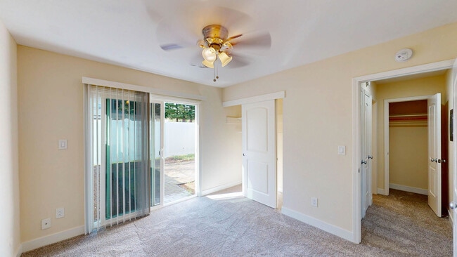 Building Photo - 15443 Marty Dr