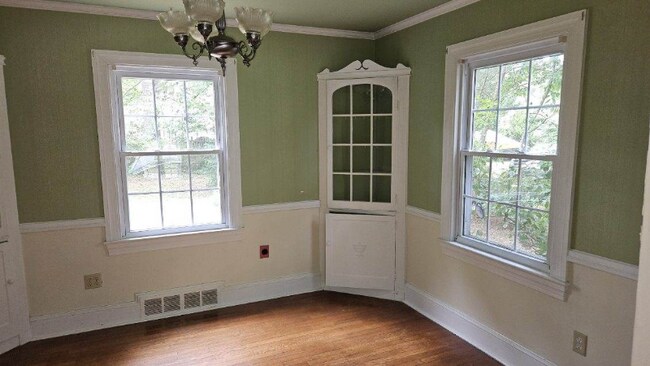 Building Photo - 512 Druid Hill Ave