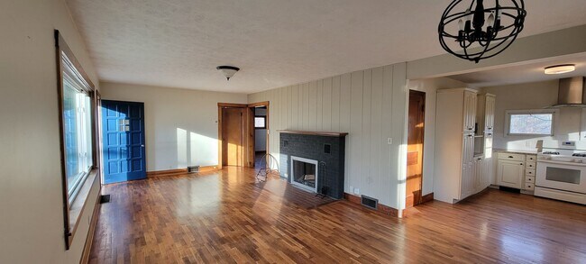 Foto del edificio - Charming home close to downtown Traverse City