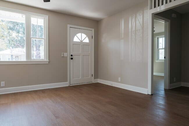 Foto del edificio - 332 Guilford St