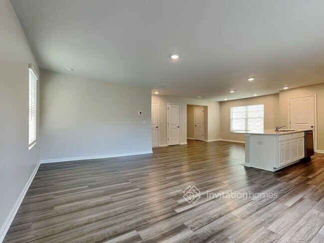 Foto del edificio - 5314 Cameron Cmns Pkwy
