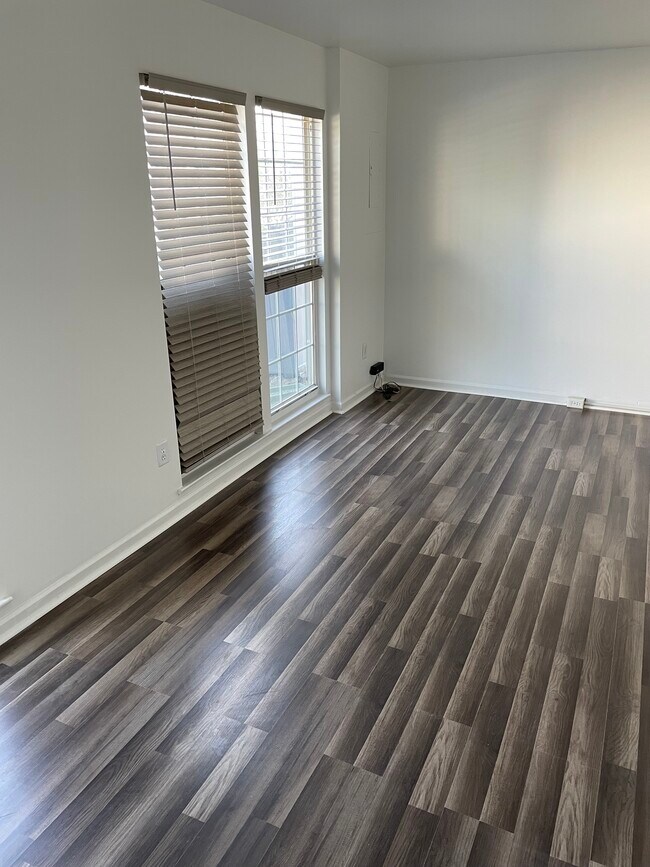 Foto del edificio - 9336 Fringe Tree Ln
