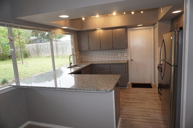 Building Photo - 9630 Caney Creek Dr.