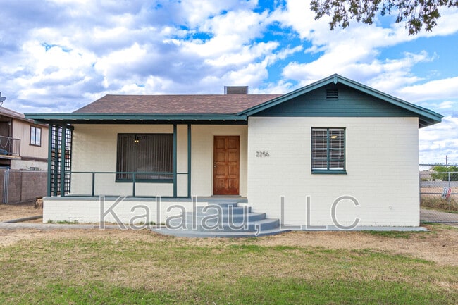 Photo - 2256 W Ella St House