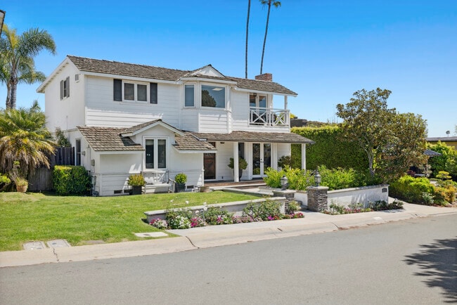 Building Photo - 540 De Anza Dr