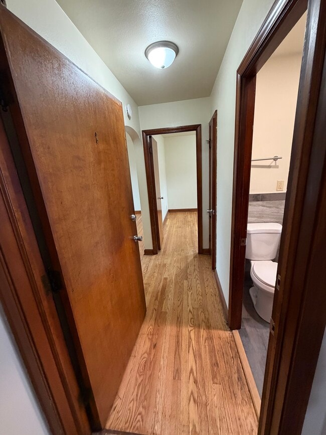 Building Photo - 5729 W Lincoln Ave