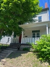 Building Photo - 304 W Burgess St