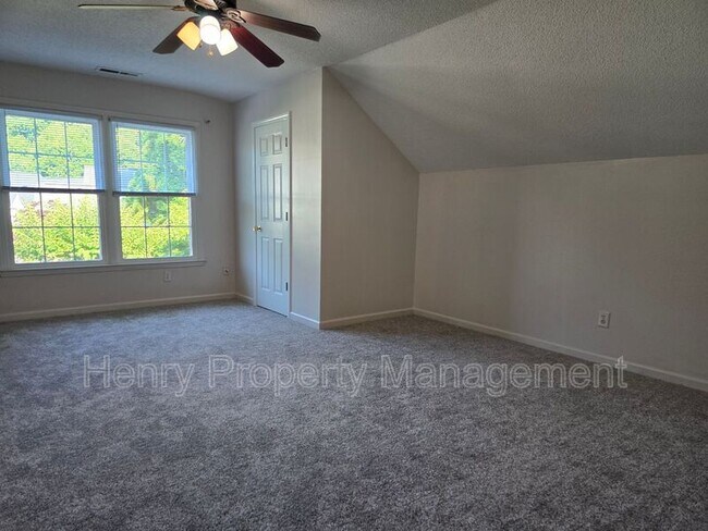 Building Photo - 103 Warwick Hills Ct