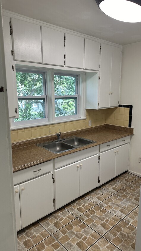 Foto principal - 911 Winchester St