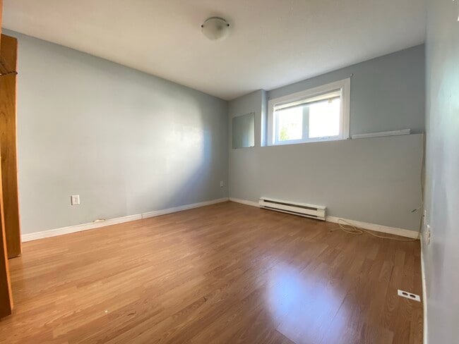 Building Photo - 10 Edgecombe Dr