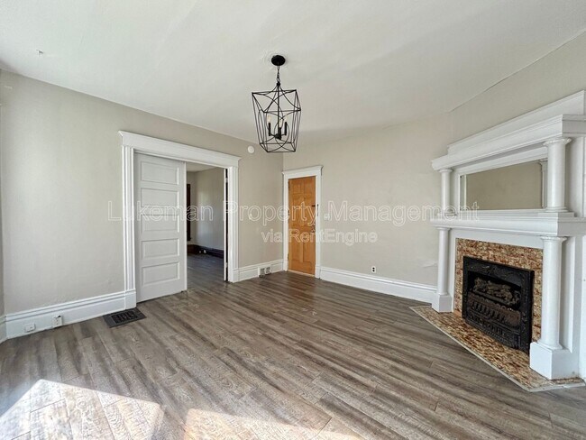 Foto del edificio - 610-612 West Kalamazoo Avenue