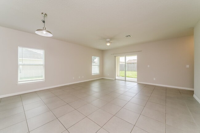 Foto del edificio - 850 San Jose Ct