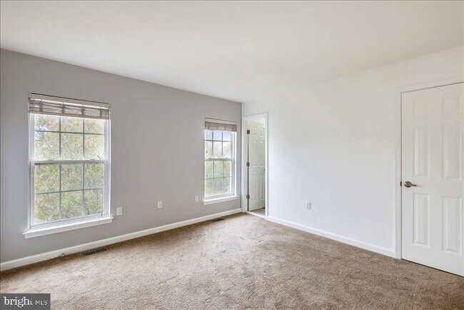 Master Bedroom Includes: Two walk-in Closets & Full Bath - 18522 Stakeburg Pl