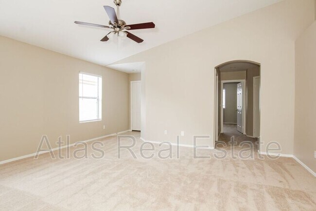 Building Photo - 506 N Canfield