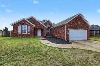Building Photo - 350 Beasley Dr
