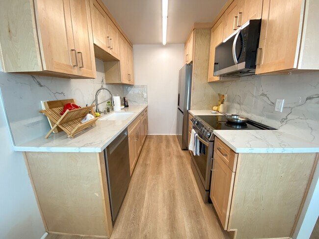Foto del edificio - 525 N Sycamore Ave