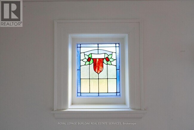 Building Photo - 49 Province St S