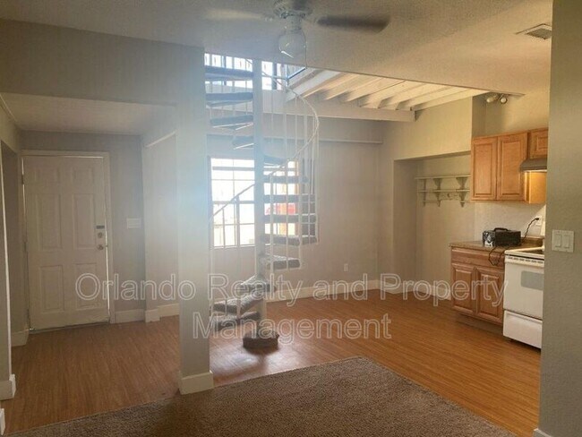 Foto del edificio - 741 W. Osceola St.
