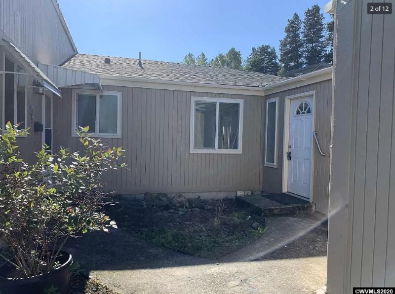 Building Photo - 1660 Salishan St SE