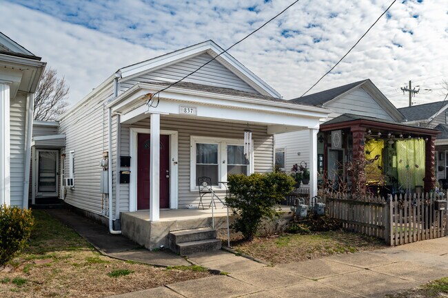 Foto del edificio - 837 E Burnett Ave