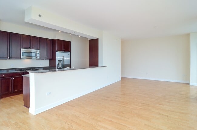 Foto del edificio - 1211 S Prairie Ave