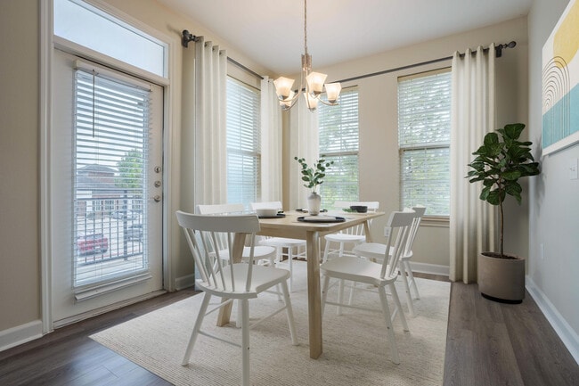 Dining Area with Great Natural Lighting - Heritage Grand at Sienna Apartments