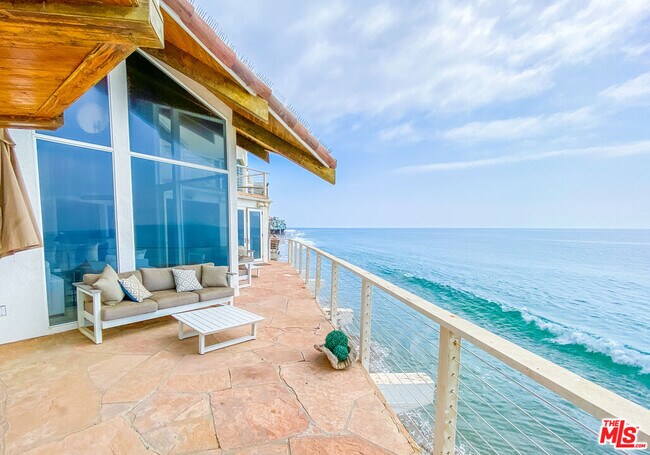 Building Photo - 27112 Malibu Cove Colony Dr