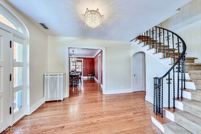 Building Photo - 6 br, 4.5 bath House - 1147 Forest Ave