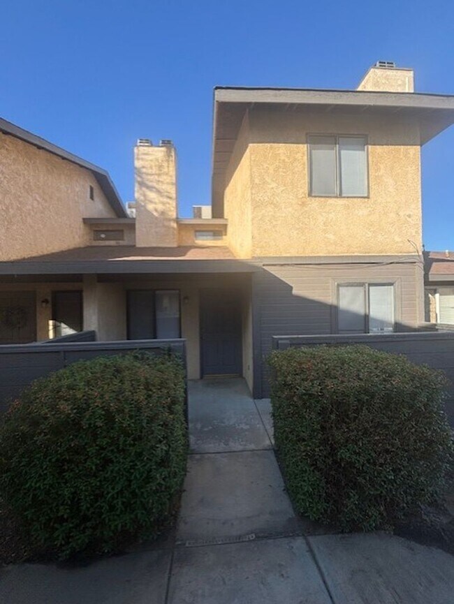 Foto del edificio - Newly Renovated 2 Bedroom / 1.5 Bathroom T...