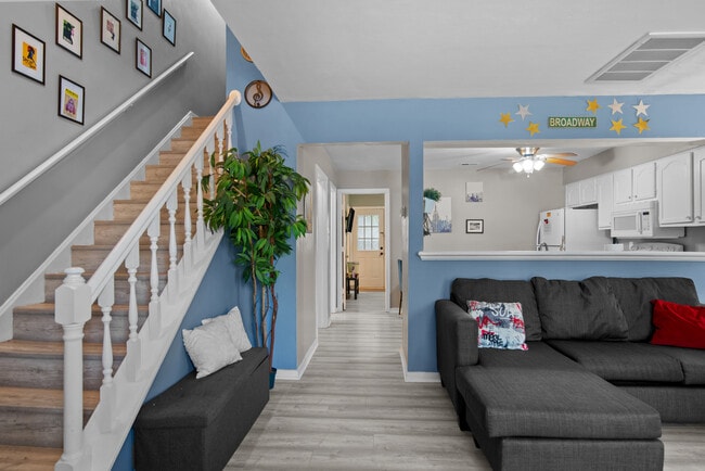 Building Photo - 517 Lanier Crescent