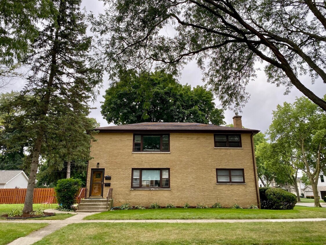 Primary Photo - 745 Franklin St