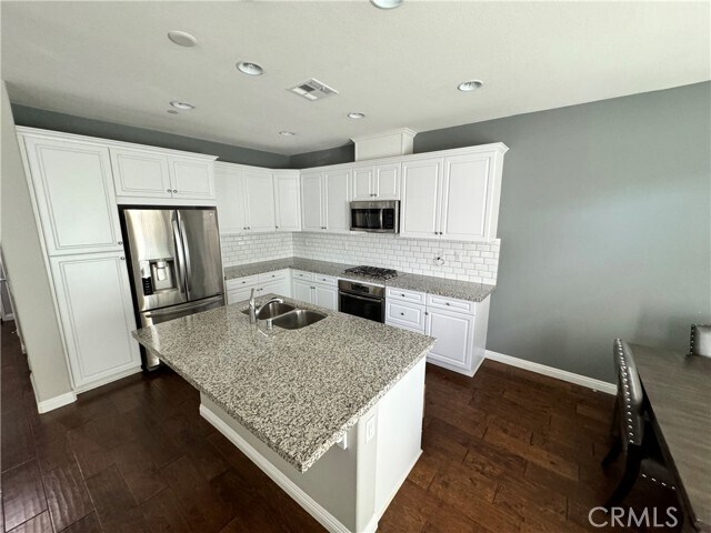 Foto del edificio - 485 Prosperity Dr