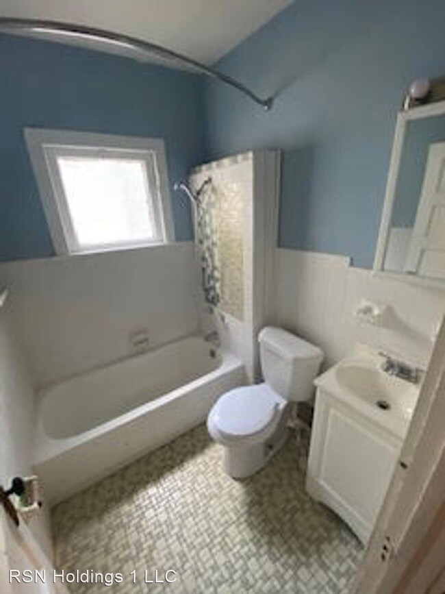Building Photo - 3 br, 1 bath House - 3654 E 55TH ST
