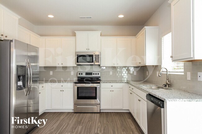 Building Photo - 6410 Beaver Pond Ct