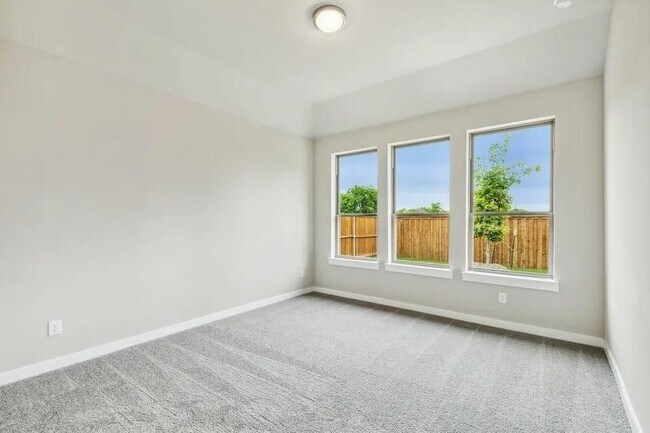 Foto del edificio - 5211 Gentle Rain Dr