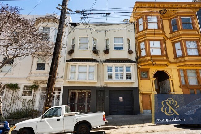 Building Photo - 609 Castro St